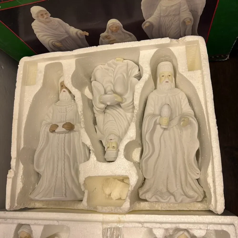 House Of Lloyd Nativity Christmas Around The World 11 Piece Vintage 1995 & 1996